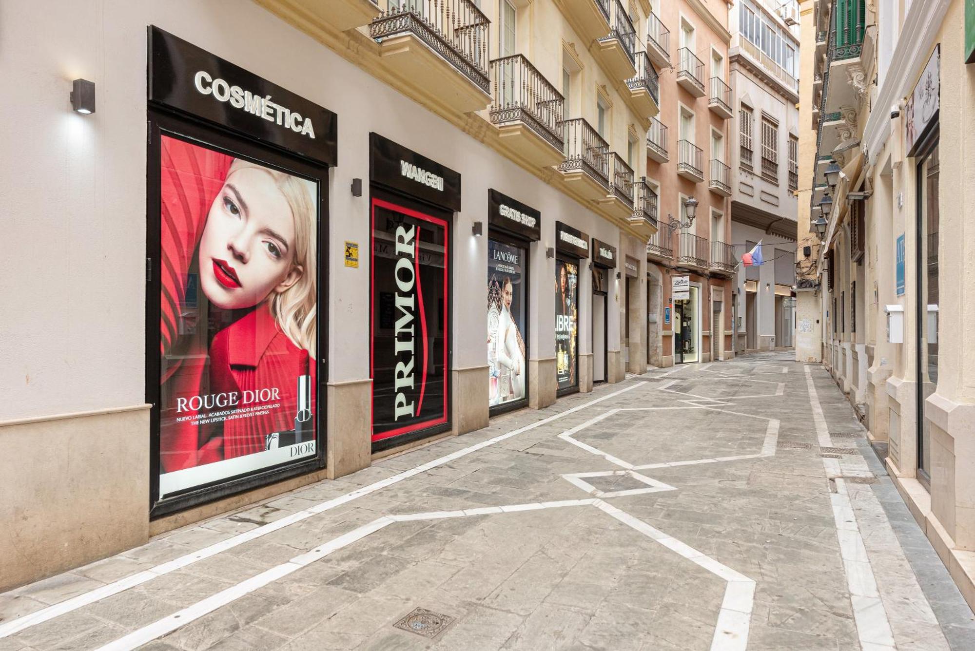 Estudios Larios 9 Малага Экстерьер фото